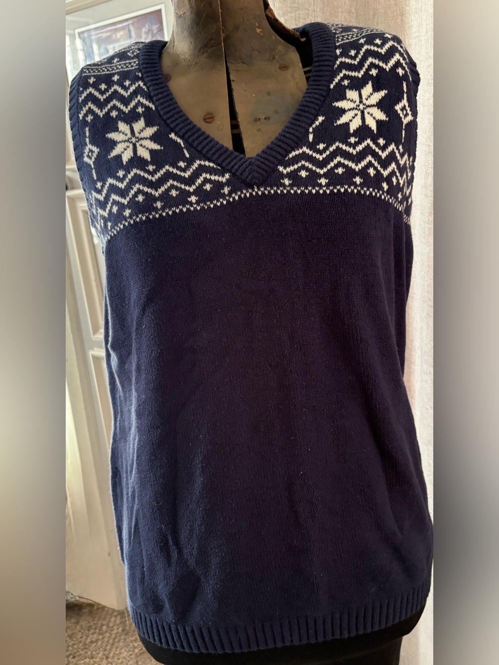 Denim & Co Navy Fair Isle Snowflake Sweater Vest L